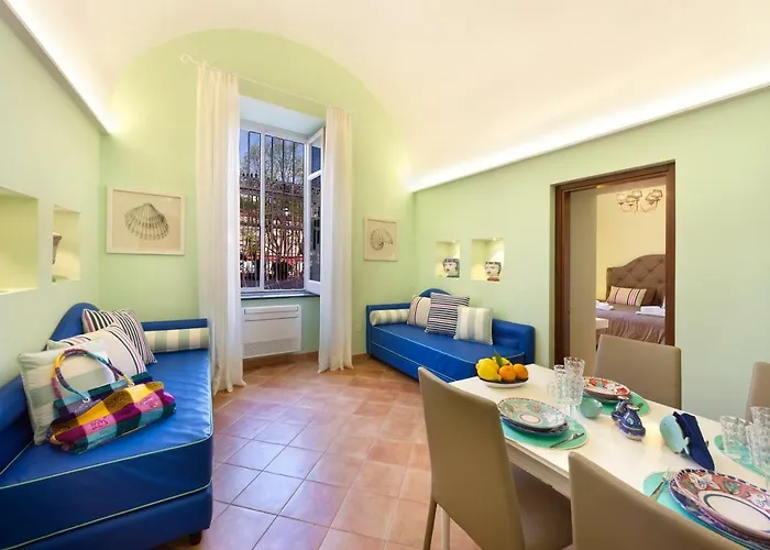 Estate4home - Henry House *