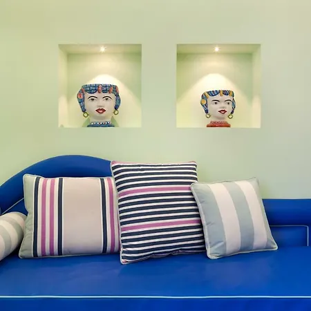 Estate4home - Henry House *