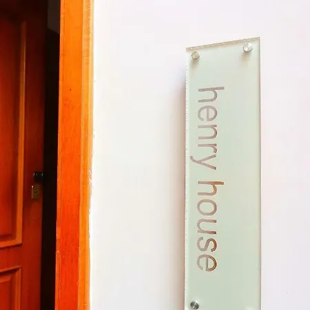 בית נופש Estate4home - Henry House *