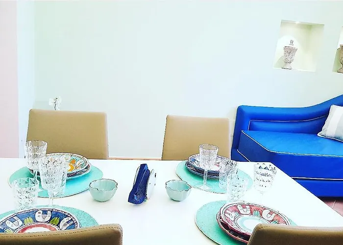 Estate4home - Henry House *